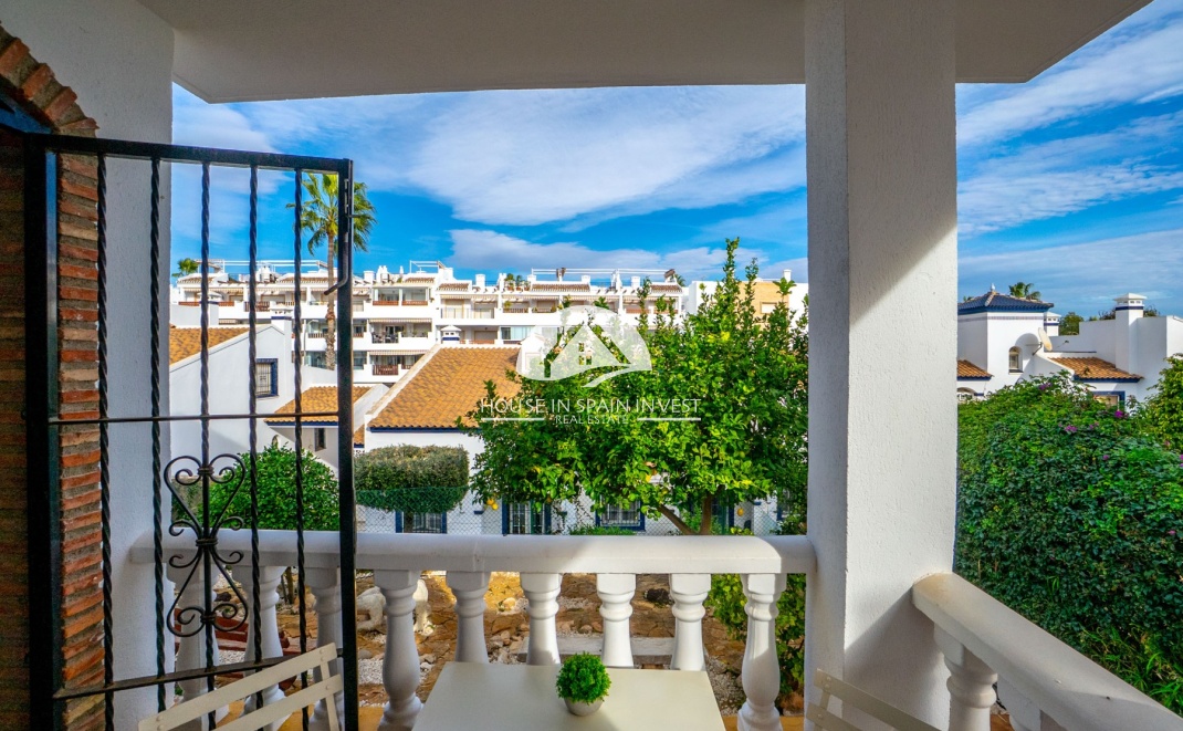 Resale - Villa - Orihuela Costa - Villamartín