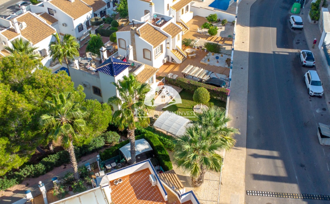 Resale - Villa - Orihuela Costa - Villamartín