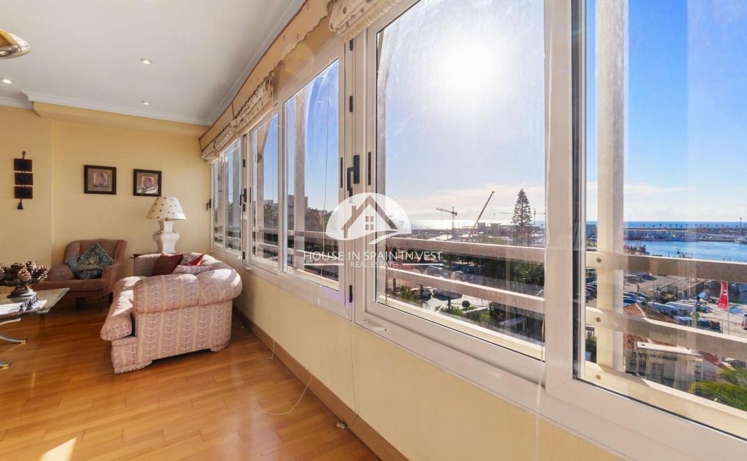 Resale - Apartment  - Torrevieja - Centro