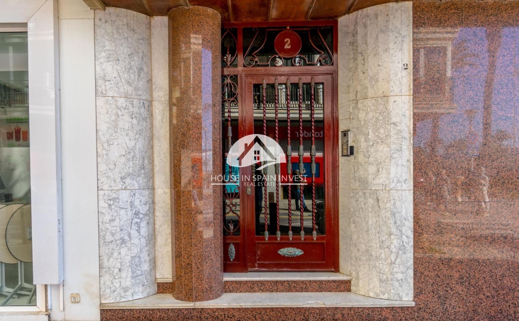 Resale - Apartment  - Torrevieja - Centro