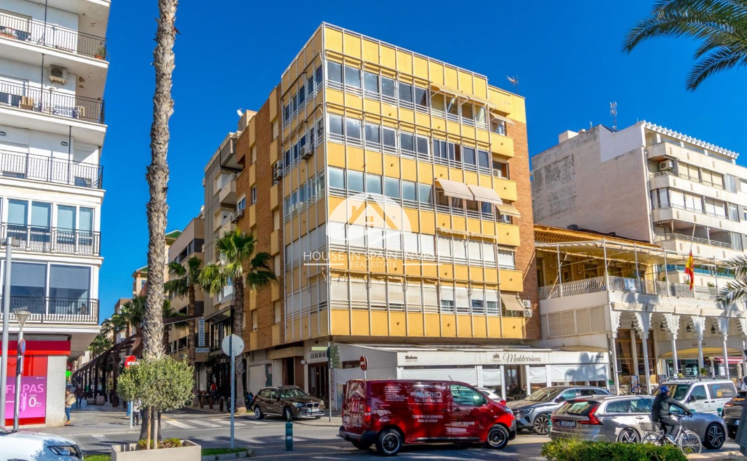 Resale - Apartment  - Torrevieja - Centro
