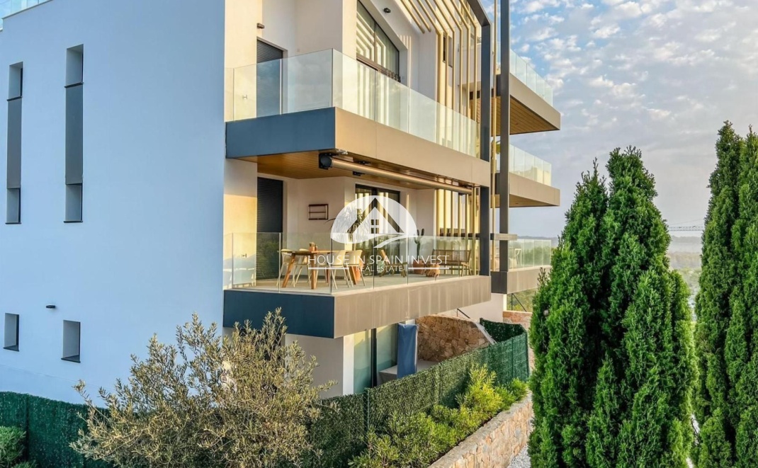 Resale - Apartment  - Orihuela Costa - Las Colinas Golf