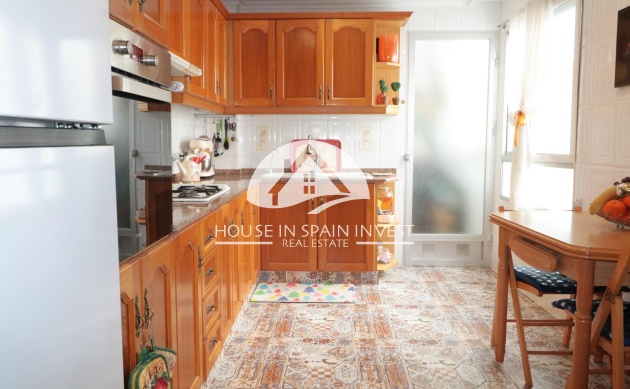 Resale - Apartment  - Santa Pola - Centro