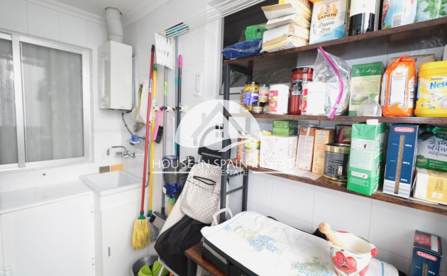 Resale - Apartment  - Santa Pola - Centro