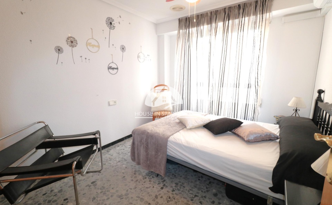 Resale - Apartment  - Santa Pola - Centro