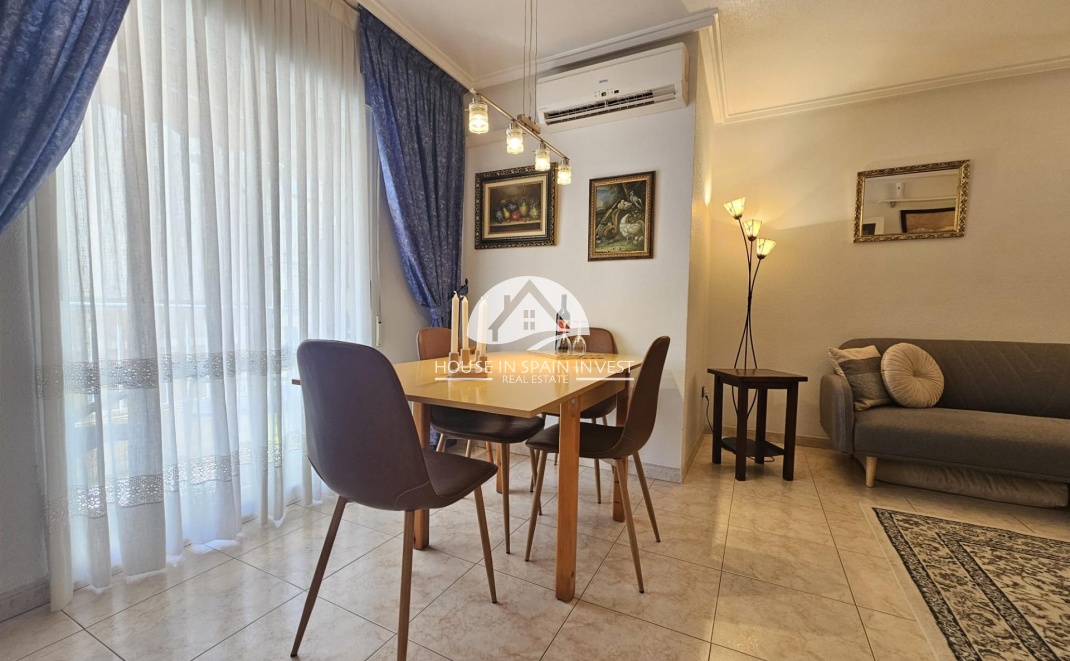 Resale - Apartment  - Torrevieja - El Acequión - Los Náufragos