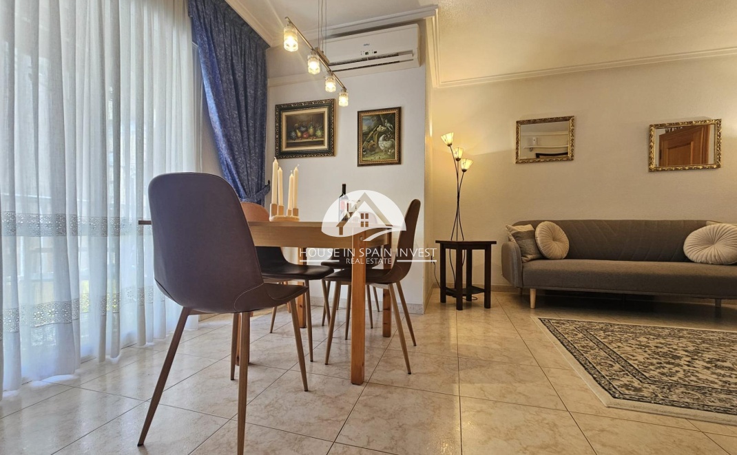 Resale - Apartment  - Torrevieja - El Acequión - Los Náufragos