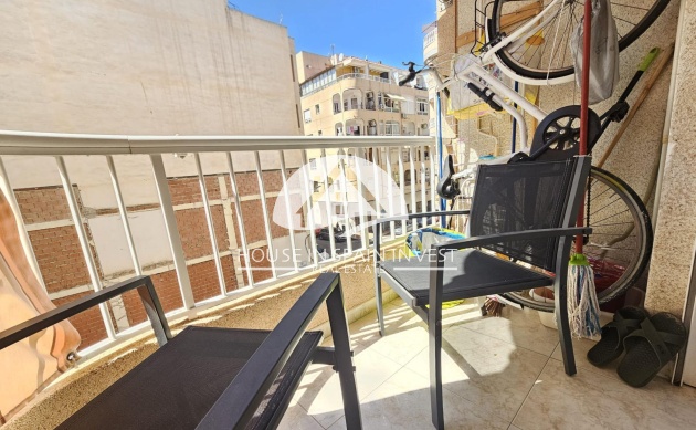 Resale - Apartment  - Torrevieja - El Acequión - Los Náufragos