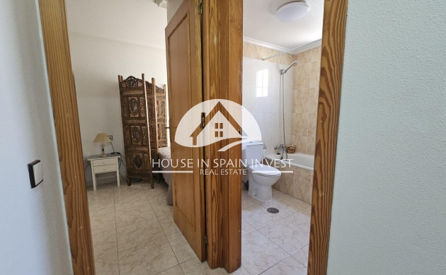 Resale - Apartment  - Torrevieja - El Acequión - Los Náufragos