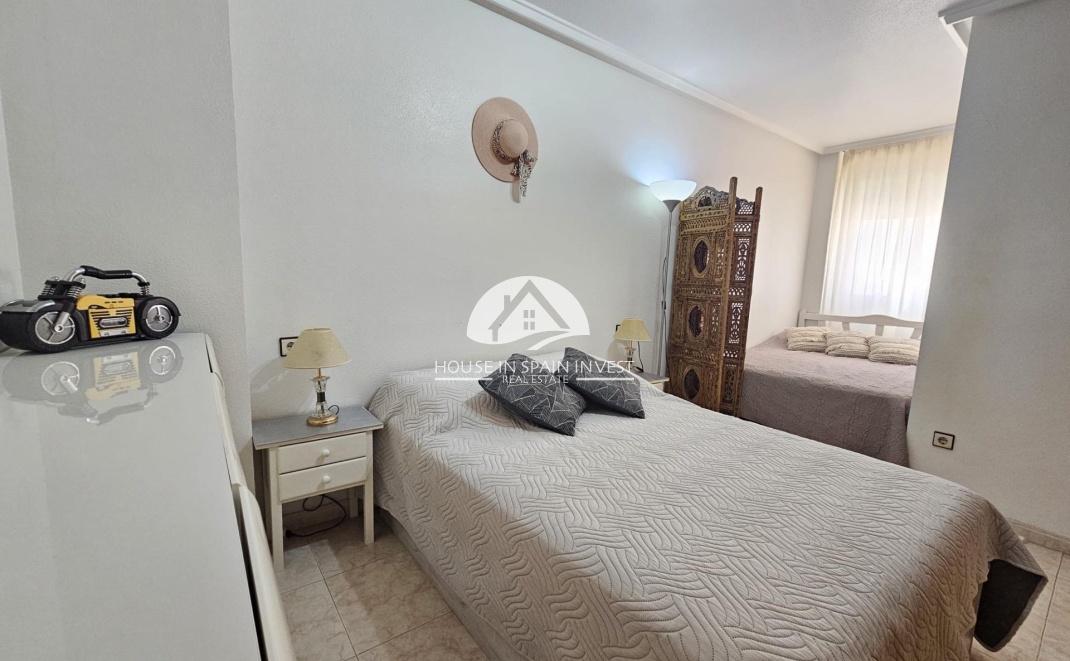 Resale - Apartment  - Torrevieja - El Acequión - Los Náufragos