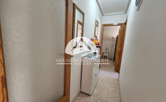Resale - Apartment  - Torrevieja - El Acequión - Los Náufragos