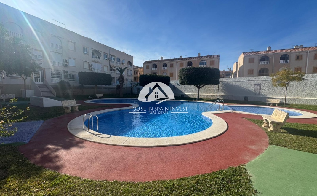 Resale - Apartment  - Torrevieja - El Acequión - Los Náufragos