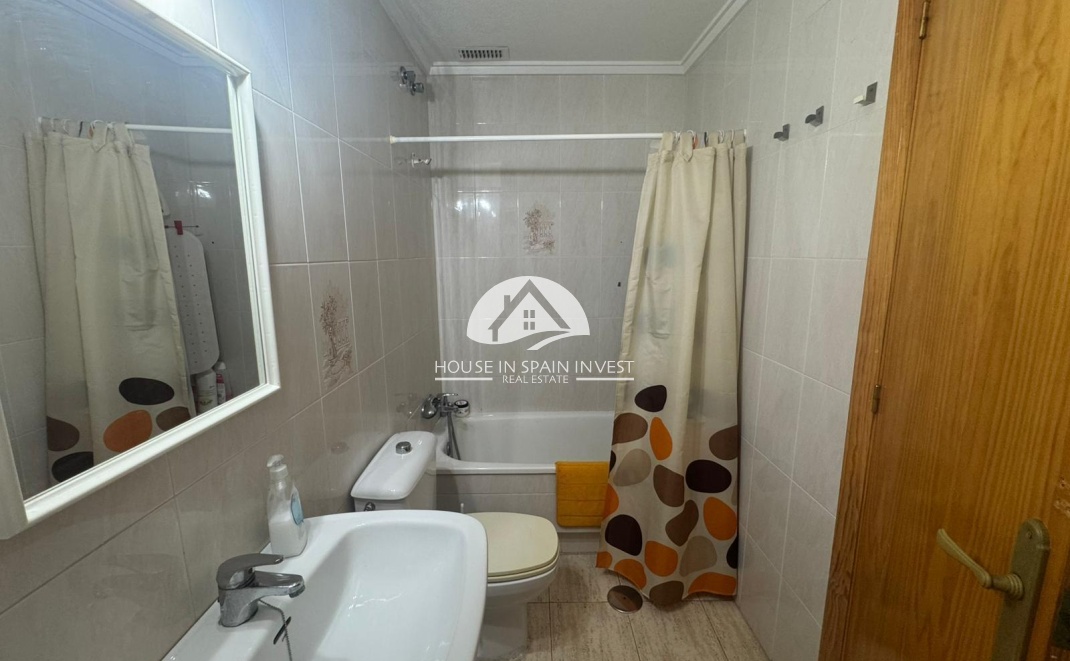 Resale - Apartment  - Torrevieja - El Acequión - Los Náufragos