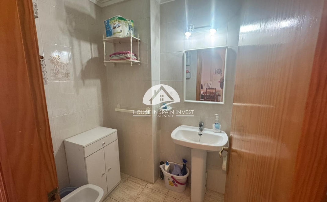 Resale - Apartment  - Torrevieja - El Acequión - Los Náufragos