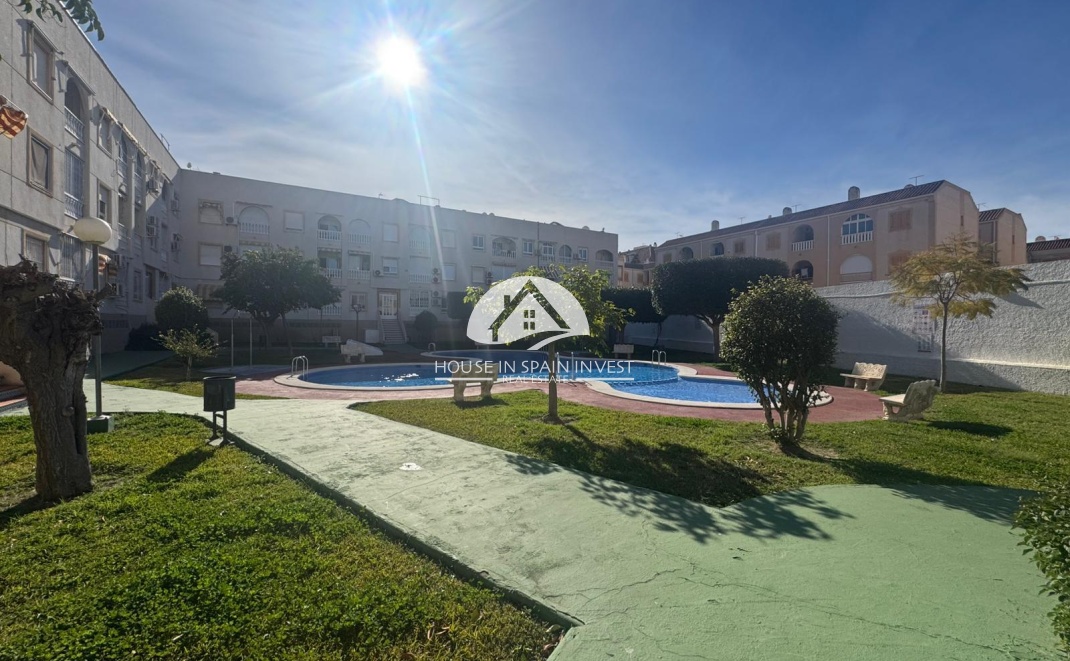Resale - Apartment  - Torrevieja - El Acequión - Los Náufragos