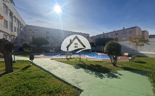 Resale - Apartment  - Torrevieja - El Acequión - Los Náufragos