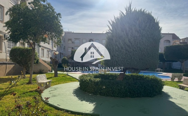 Resale - Apartment  - Torrevieja - El Acequión - Los Náufragos