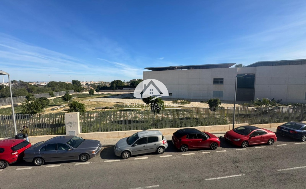 Resale - Apartment  - Torrevieja - El Acequión - Los Náufragos