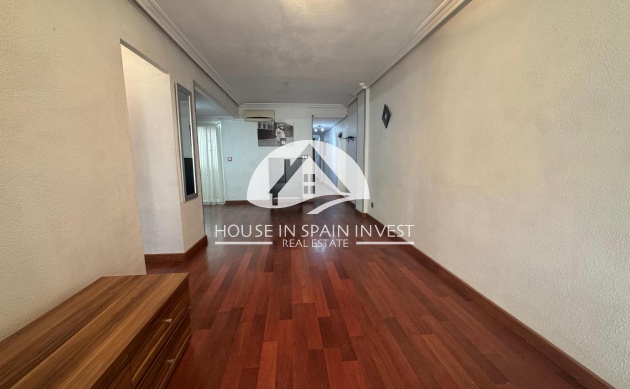 Resale - Apartment  - Torrevieja - El Acequión - Los Náufragos