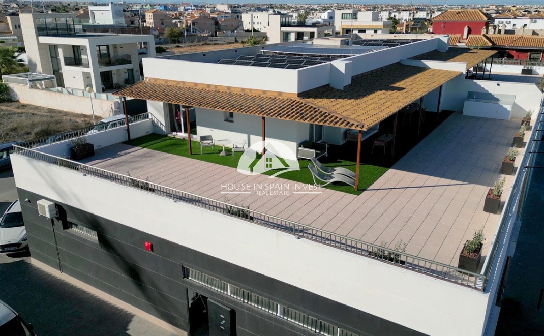 Resale - Apartment  - Orihuela Costa - La Zenia