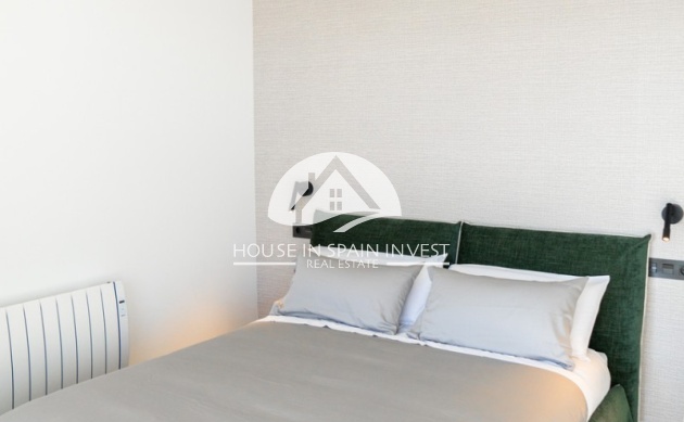 Resale - Apartment  - Orihuela Costa - La Zenia