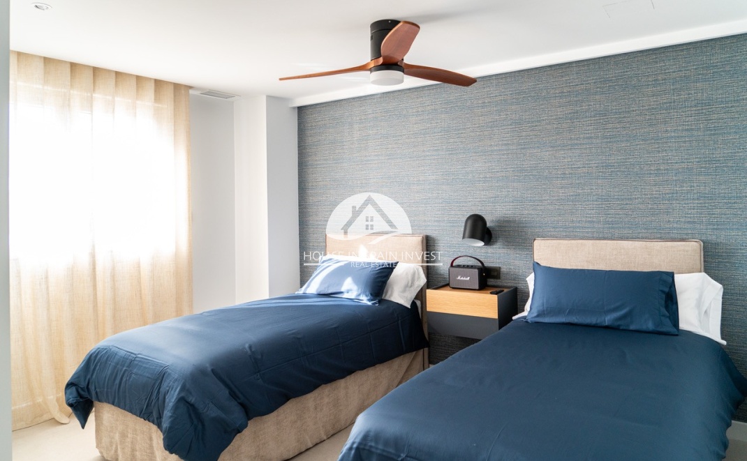 Resale - Apartment  - Orihuela Costa - La Zenia