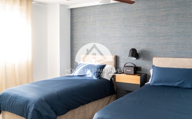 Resale - Apartment  - Orihuela Costa - La Zenia