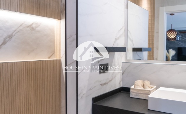 Resale - Apartment  - Orihuela Costa - La Zenia