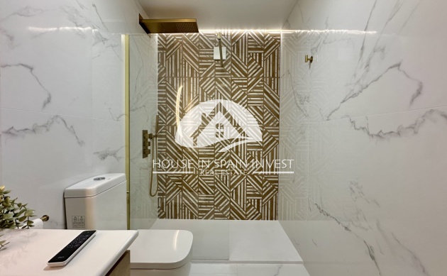 Resale - Apartment  - Orihuela Costa - Playa Flamenca