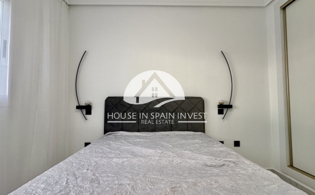 Resale - Apartment  - Orihuela Costa - Playa Flamenca