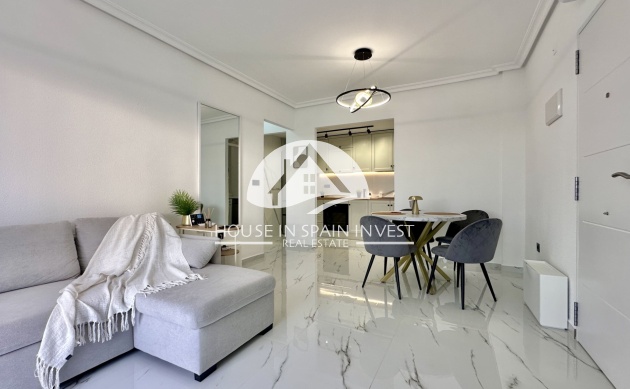 Resale - Apartment  - Orihuela Costa - Playa Flamenca