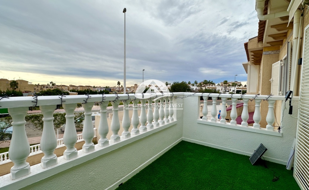 Resale - Apartment  - Orihuela Costa - Playa Flamenca