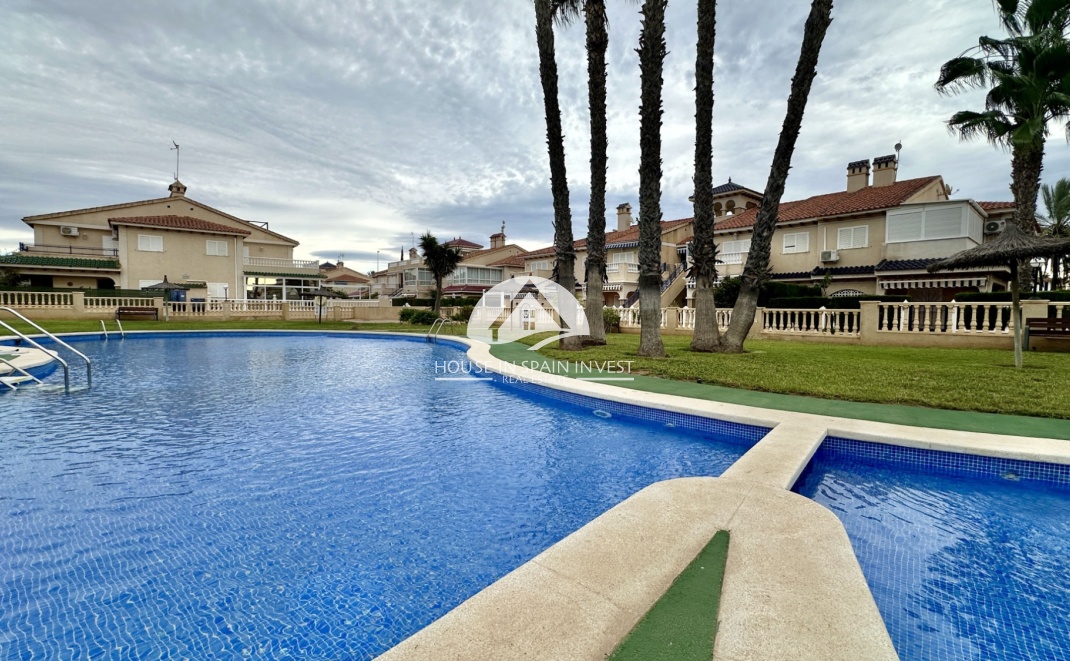 Resale - Apartment  - Orihuela Costa - Playa Flamenca