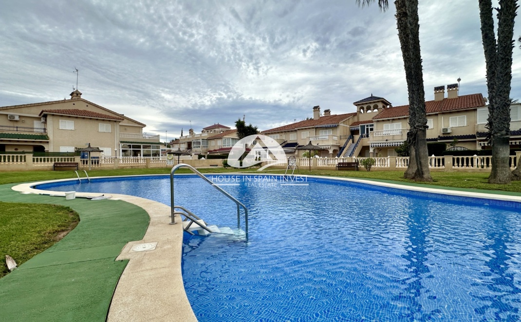 Resale - Apartment  - Orihuela Costa - Playa Flamenca