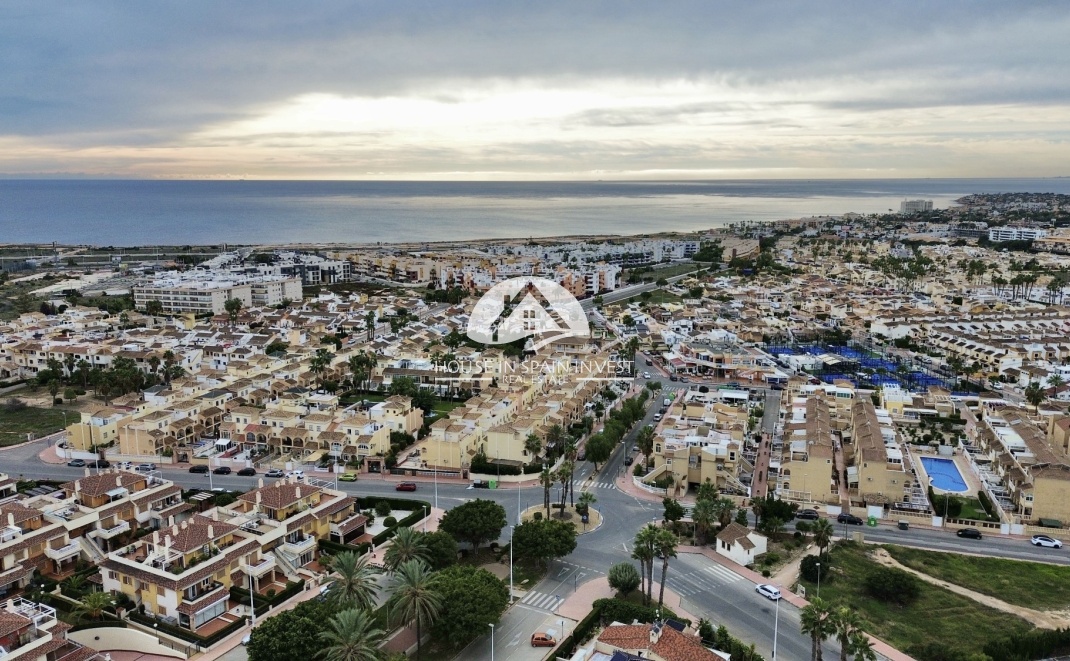 Resale - Apartment  - Orihuela Costa - Playa Flamenca