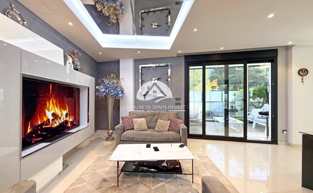 Herverkoop - Villa - Orihuela Costa - Villamartín