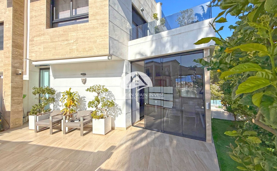 Herverkoop - Villa - Orihuela Costa - Villamartín