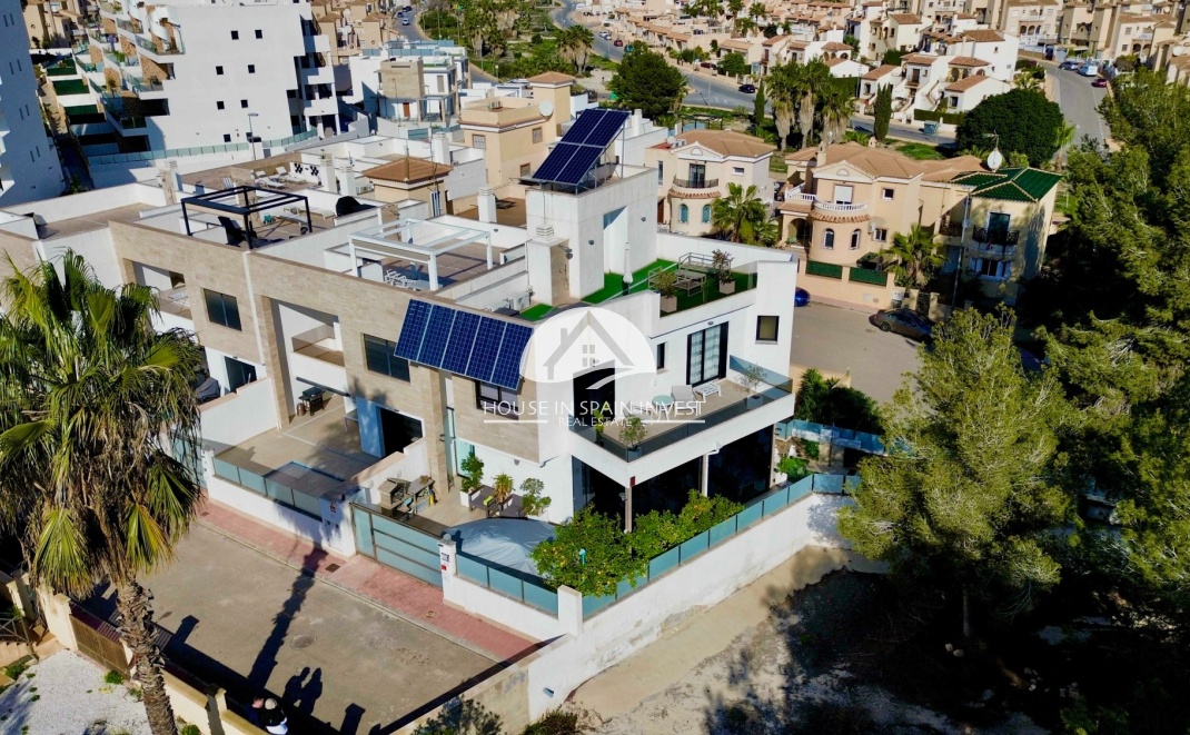 Herverkoop - Villa - Orihuela Costa - Villamartín