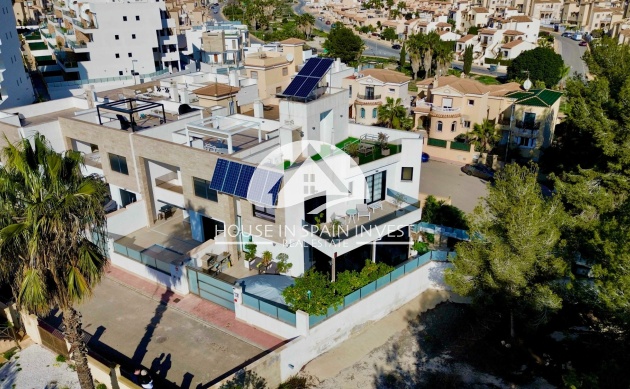 Herverkoop - Villa - Orihuela Costa - Villamartín