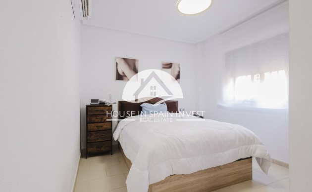 Herverkoop - Chalet - Torrevieja - Aguas Nuevas - Sector 25