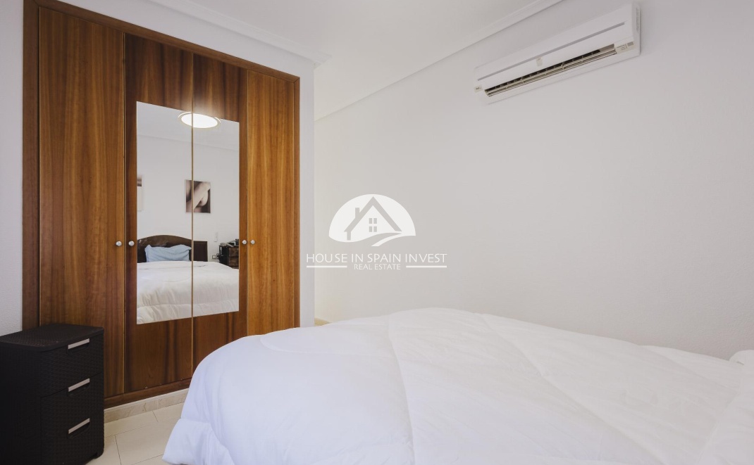 Herverkoop - Chalet - Torrevieja - Aguas Nuevas - Sector 25