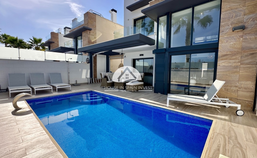 Herverkoop - Villa - Orihuela Costa - Lomas De Cabo Roig