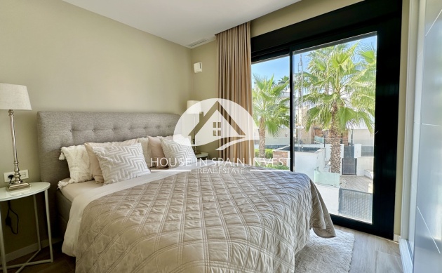 Herverkoop - Villa - Orihuela Costa - Lomas De Cabo Roig