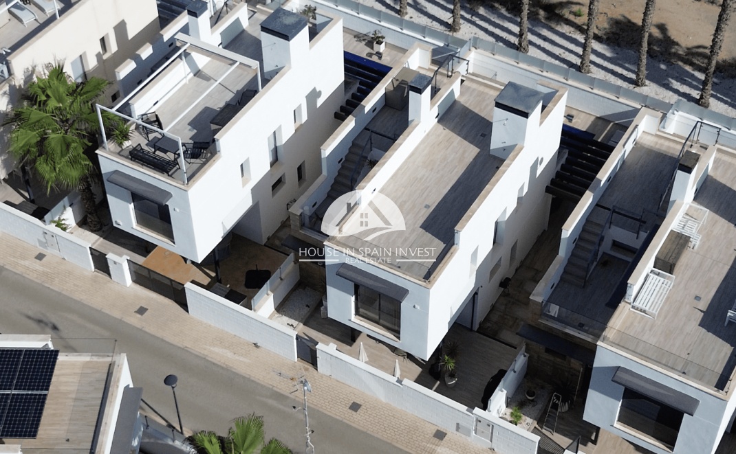 Herverkoop - Villa - Orihuela Costa - Lomas De Cabo Roig