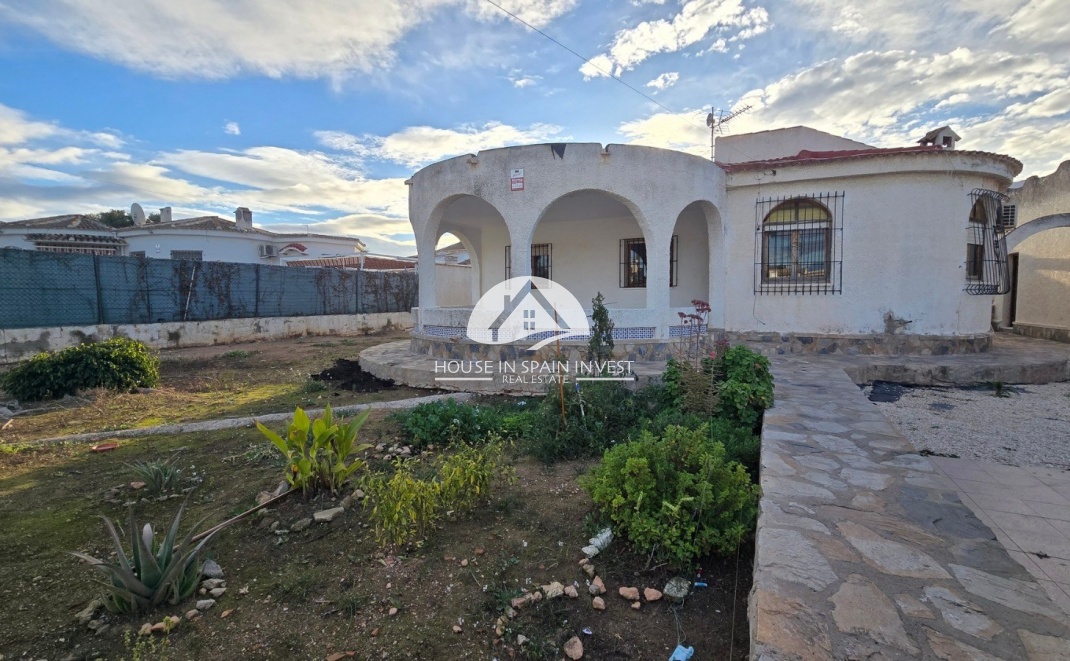 Resale - Villa - Torrevieja - La Siesta - El Chaparral - San Luis