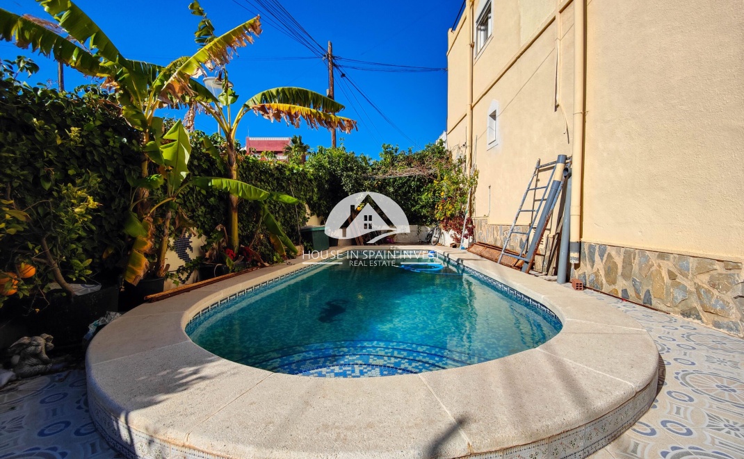 Resale - Townhouse - San Miguel de Salinas