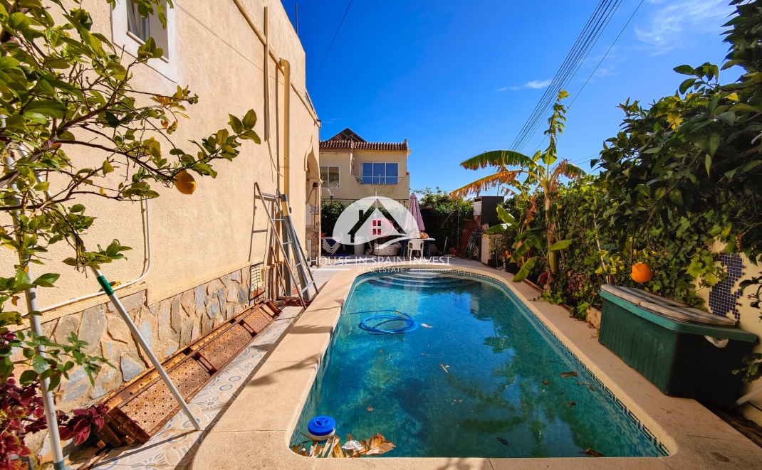 Resale - Townhouse - San Miguel de Salinas