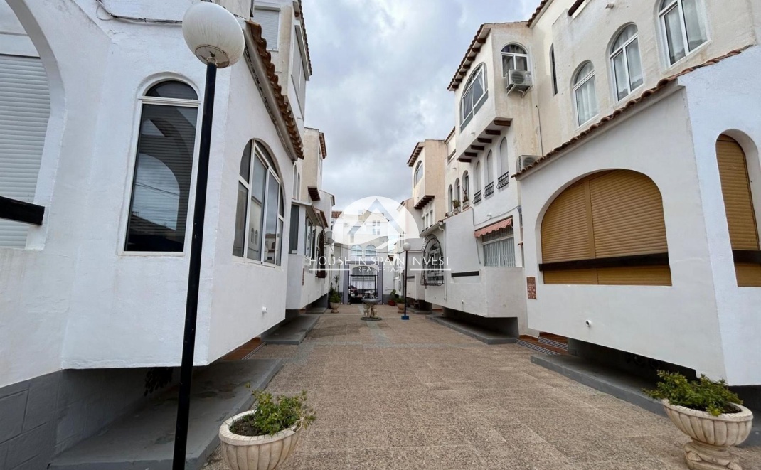 Reventa - Estudio - Torrevieja - El Acequión - Los Náufragos