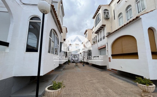 Reventa - Estudio - Torrevieja - El Acequión - Los Náufragos