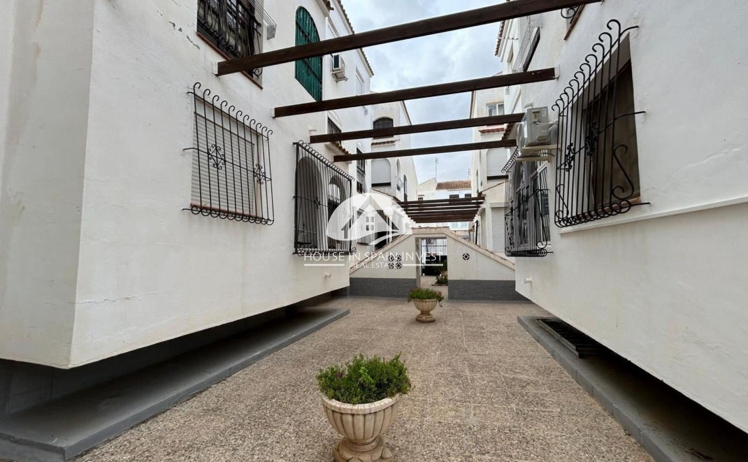 Reventa - Estudio - Torrevieja - El Acequión - Los Náufragos